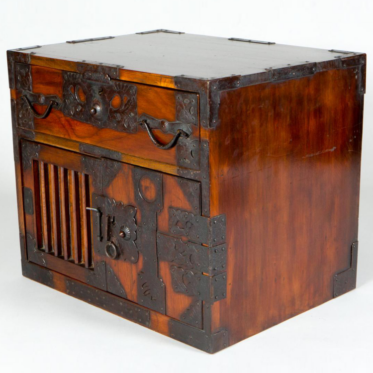 Antiques & Collectibles