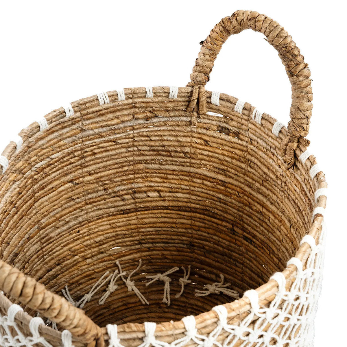 The Cross-Stitched Macramé Basket - M