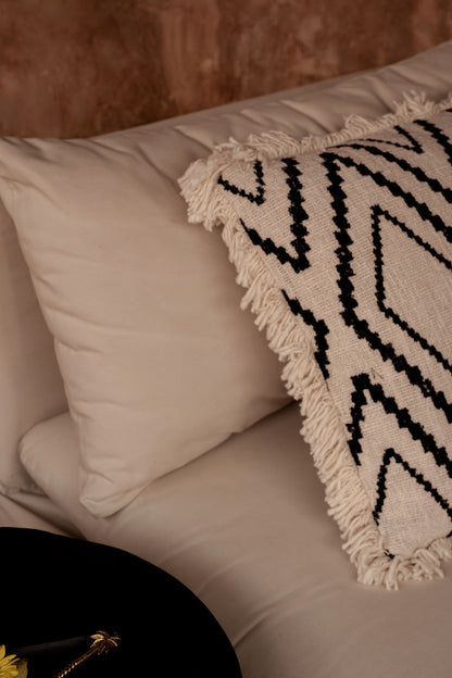 The Sahara Diamond Cushion Cover - Natural Black