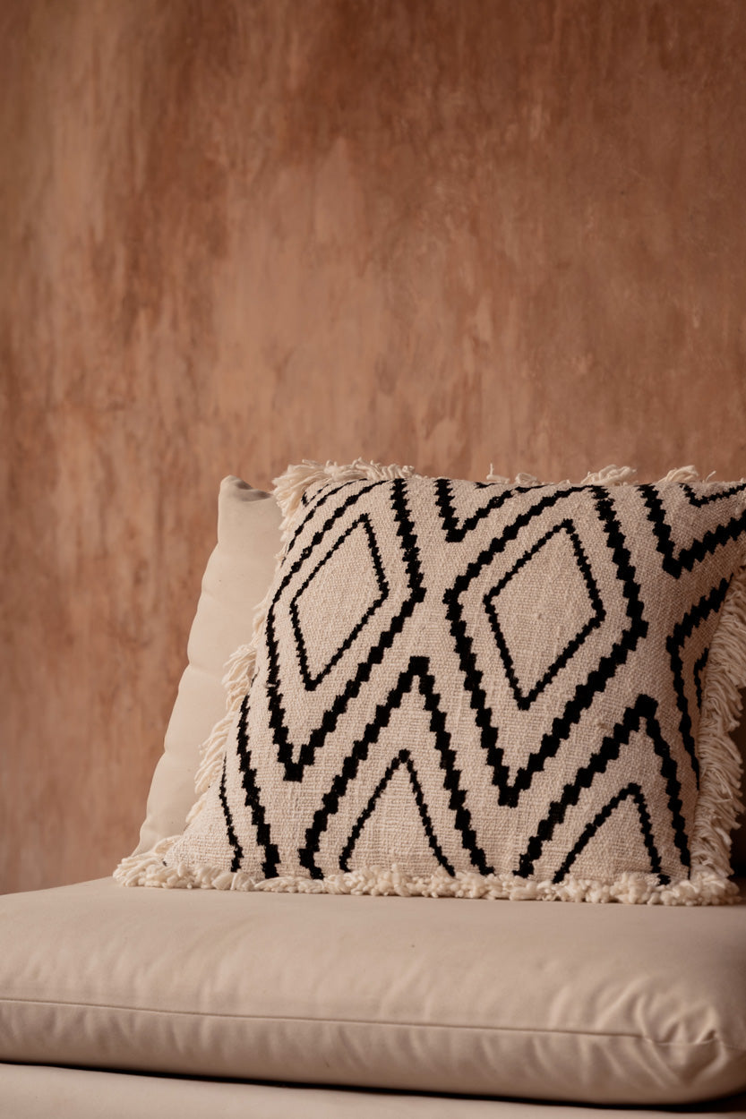 The Sahara Diamond Cushion Cover - Natural Black