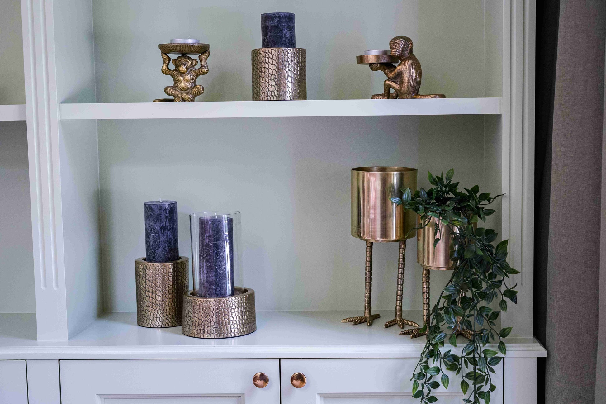 The Croco Candle Holder - Brass - M
