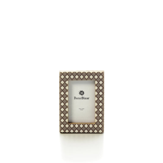 The Diamond Cut Frame - White Brown - 5x7