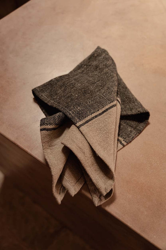 The Linen Dash Kitchen Towel - Natural Black - 50x70