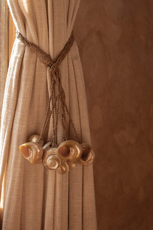 The Conch Shell Tassel - Natural