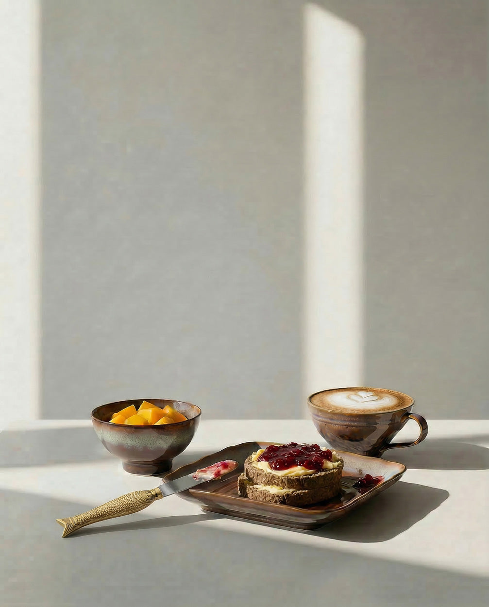 The Smoked Horizon Square Plate - Brown Grey - M
