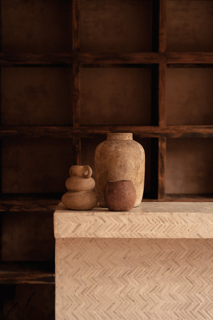 The Earthen Balance Vase - Sand - S