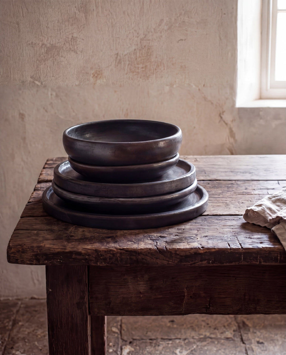 The Burned Deep Plate - Black - M
