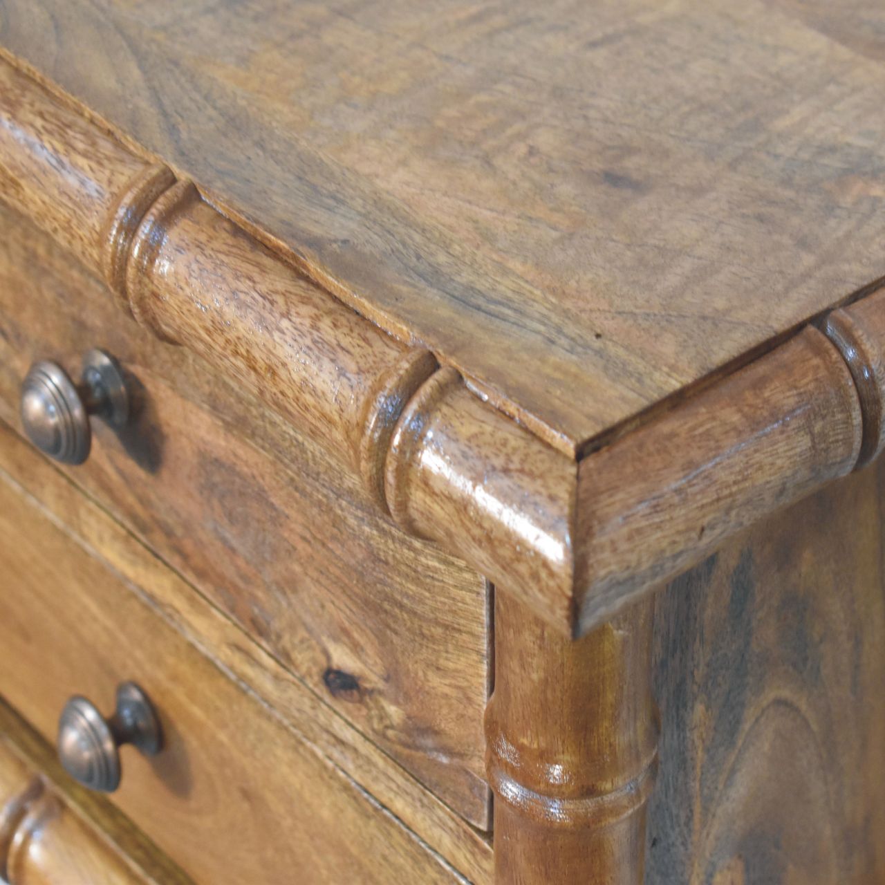 Table de Chevet Bamboo en Finition Chêne Ambré