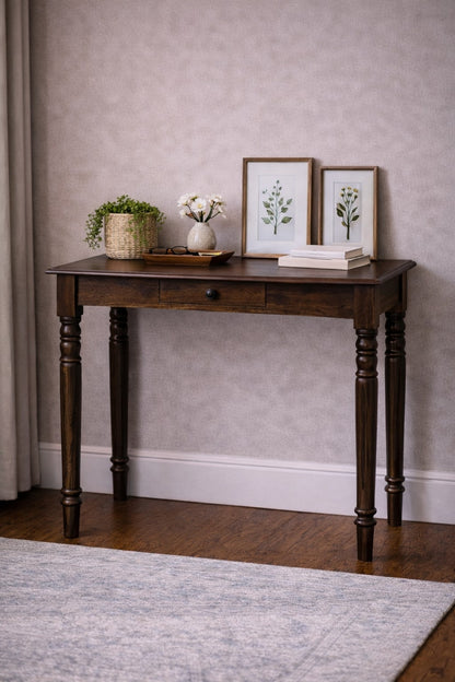 Heritage Turned-Leg Desk