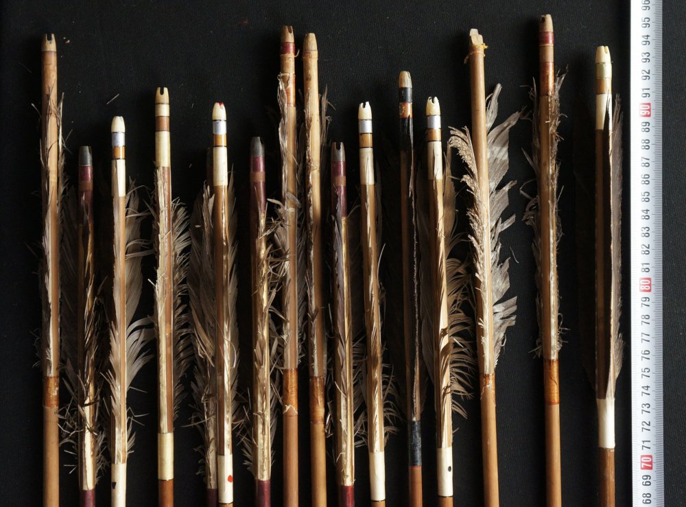 Antique Ya bamboo arrows 1900